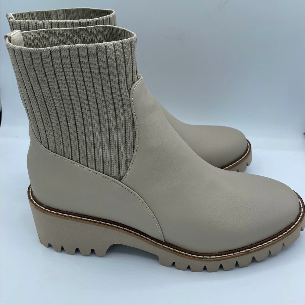 Coconuts By Matisse Blaire Taupe Booties 
Platform height: 1" 
Heel height: 2"